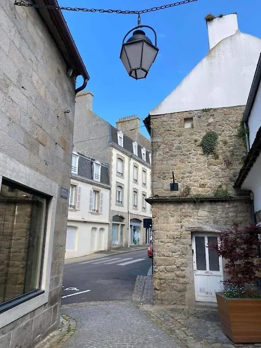 Appartement Rue Pietonne Saint-Pol-de-Leon 0*,  France