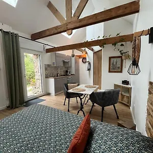  Hébergement de vacances La Grange De Marcel